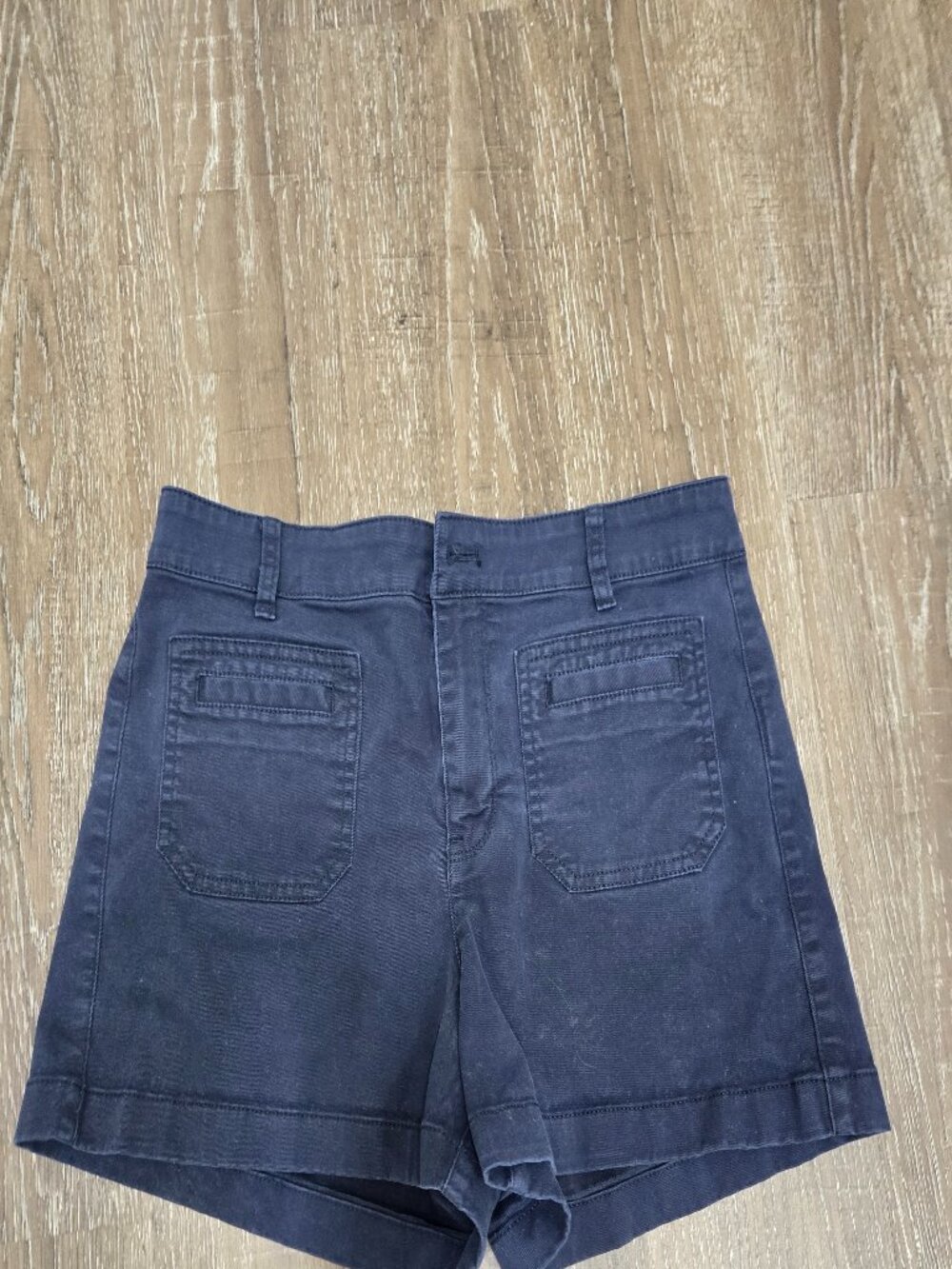 J. Crew women's size 6 Shorts, dark Blue, Very Good Condition